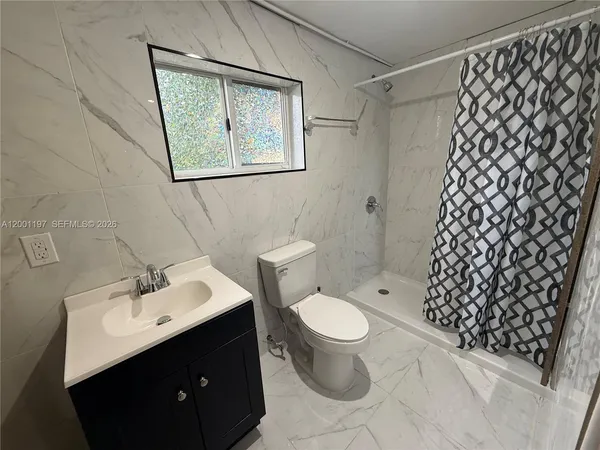 $1,600 | 2021 Wilmington Street, Unit B, Opa-Locka, FL 33054