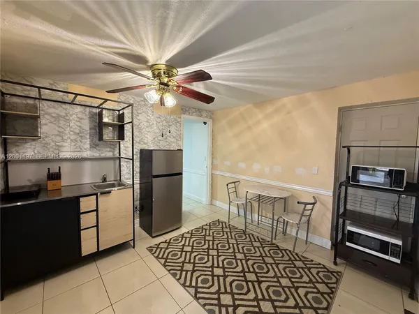 $1,600 | 2021 Wilmington Street, Unit B, Opa-Locka, FL 33054