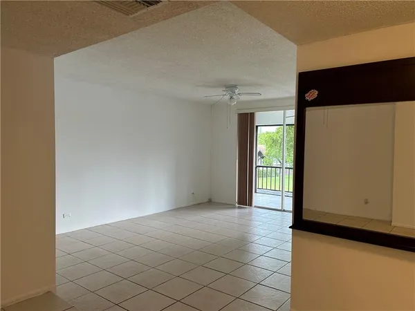 $1,590 | 3690 Inverrary Drive, Unit 3S, Lauderhill, FL 33319