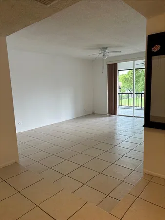$1,590 | 3690 Inverrary Drive, Unit 3S, Lauderhill, FL 33319