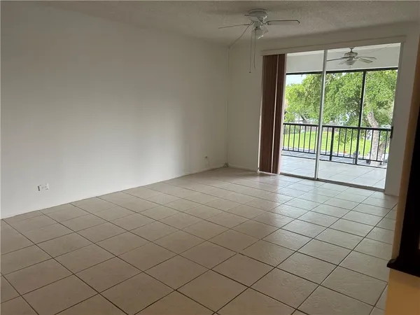 $1,590 | 3690 Inverrary Drive, Unit 3S, Lauderhill, FL 33319
