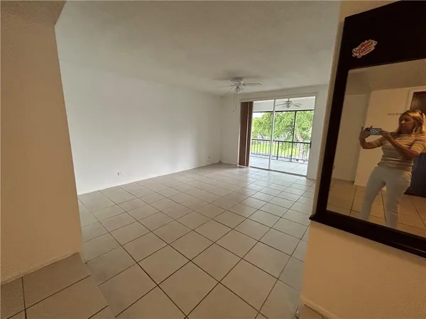$1,590 | 3690 Inverrary Drive, Unit 3S, Lauderhill, FL 33319
