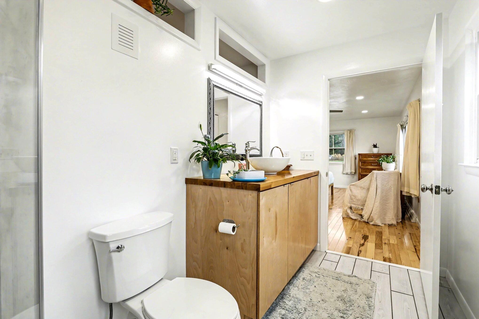 1771 Burton Road Niles, MI 49120 - Photo 16 of 54 1771_16_PrimaryBath