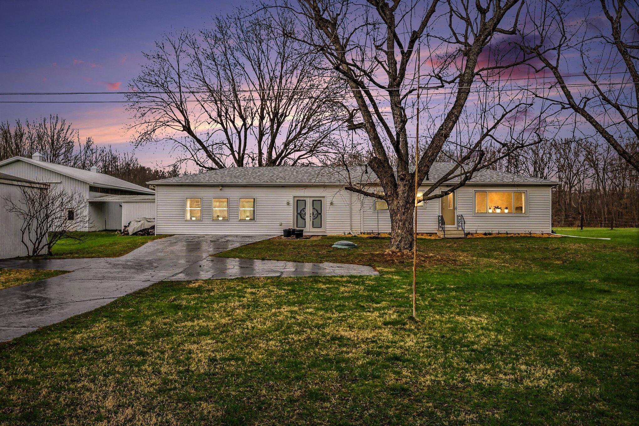 1771 Burton Road Niles, MI 49120 - Photo 48 of 54 1771_48_Front