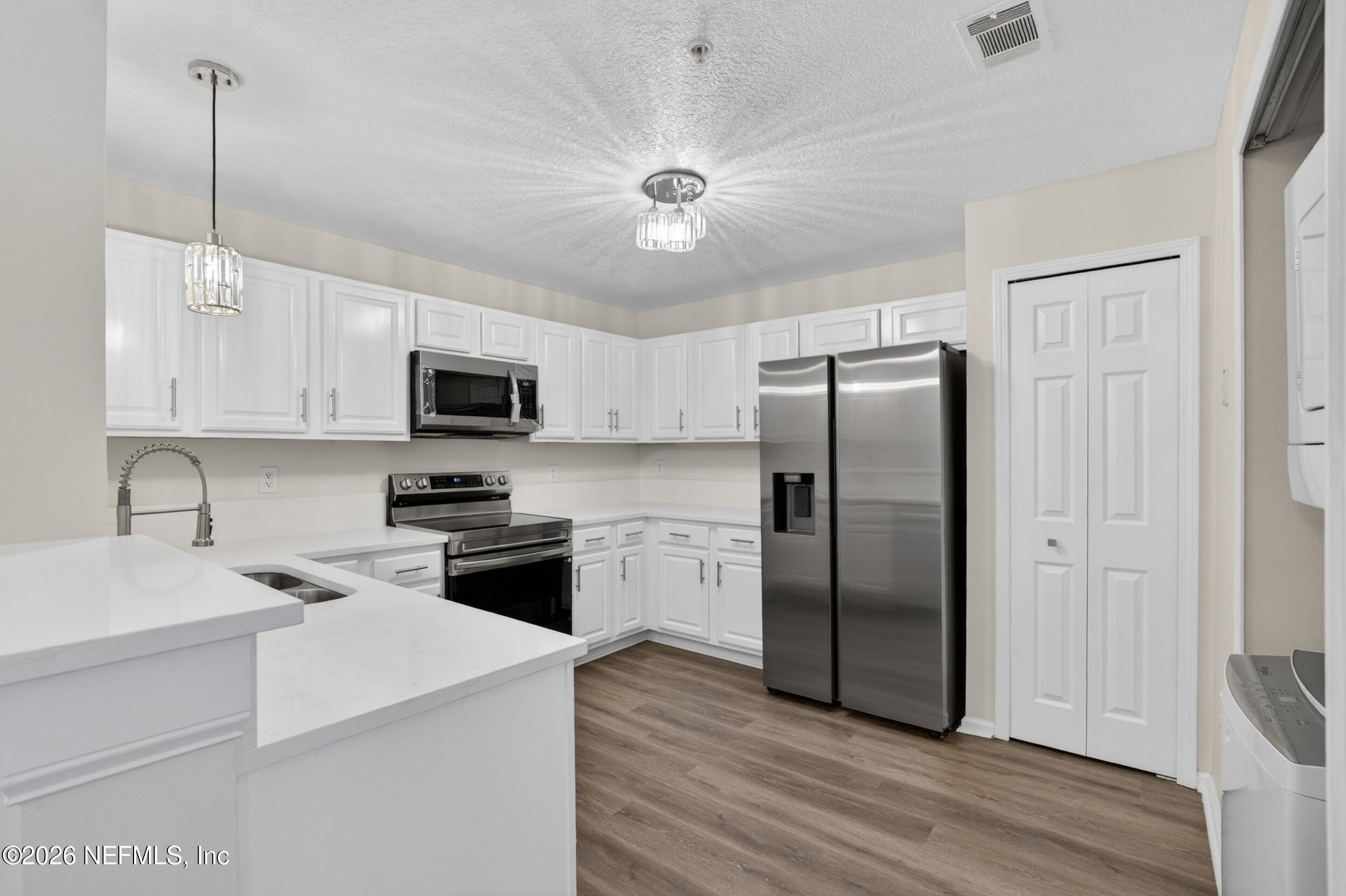 7920 Merrill Road, Unit 615 Jacksonville, FL 32277 - Photo 7 of 26 Kitchen.