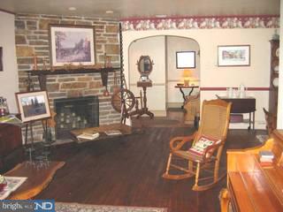 1792 West Doe Run Road Unionville, PA 19348 - Photo 4 of 6
