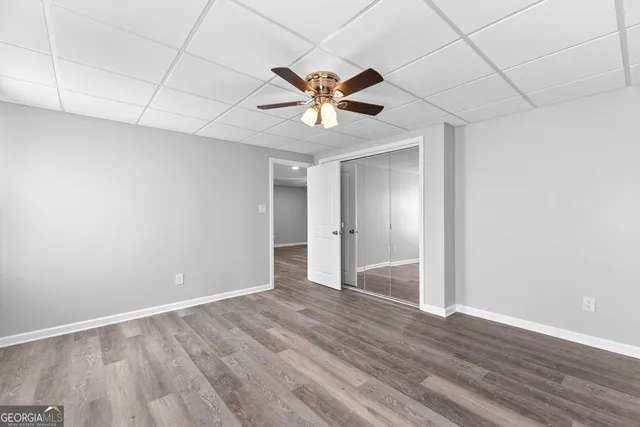 a view of an empty room and window