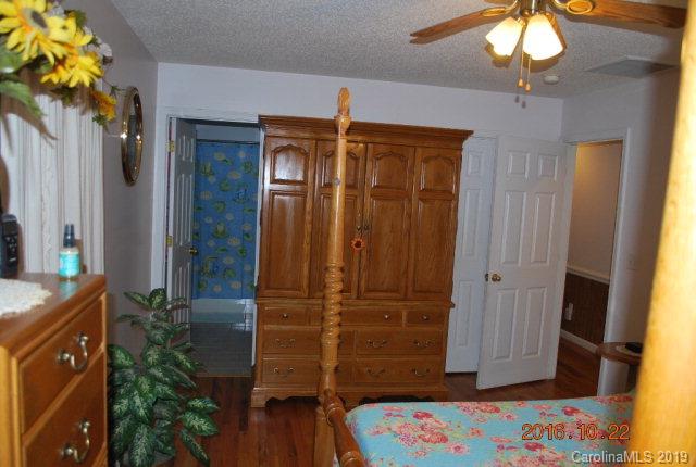 67 Chipmunk Ridge Marion, NC 28752 - Photo 15 of 37 Gallery Image 15