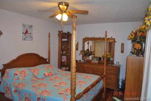 67 Chipmunk Ridge Marion, NC 28752 - Photo 16 of 37 Gallery Image 16