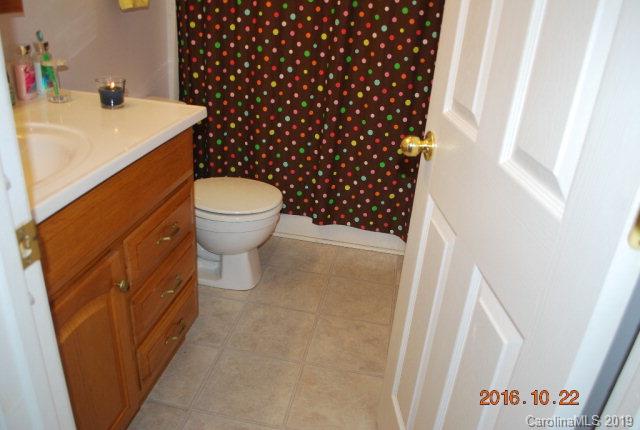 67 Chipmunk Ridge Marion, NC 28752 - Photo 17 of 37 Gallery Image 17