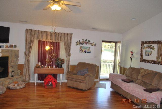 67 Chipmunk Ridge Marion, NC 28752 - Photo 5 of 37 Gallery Image 5