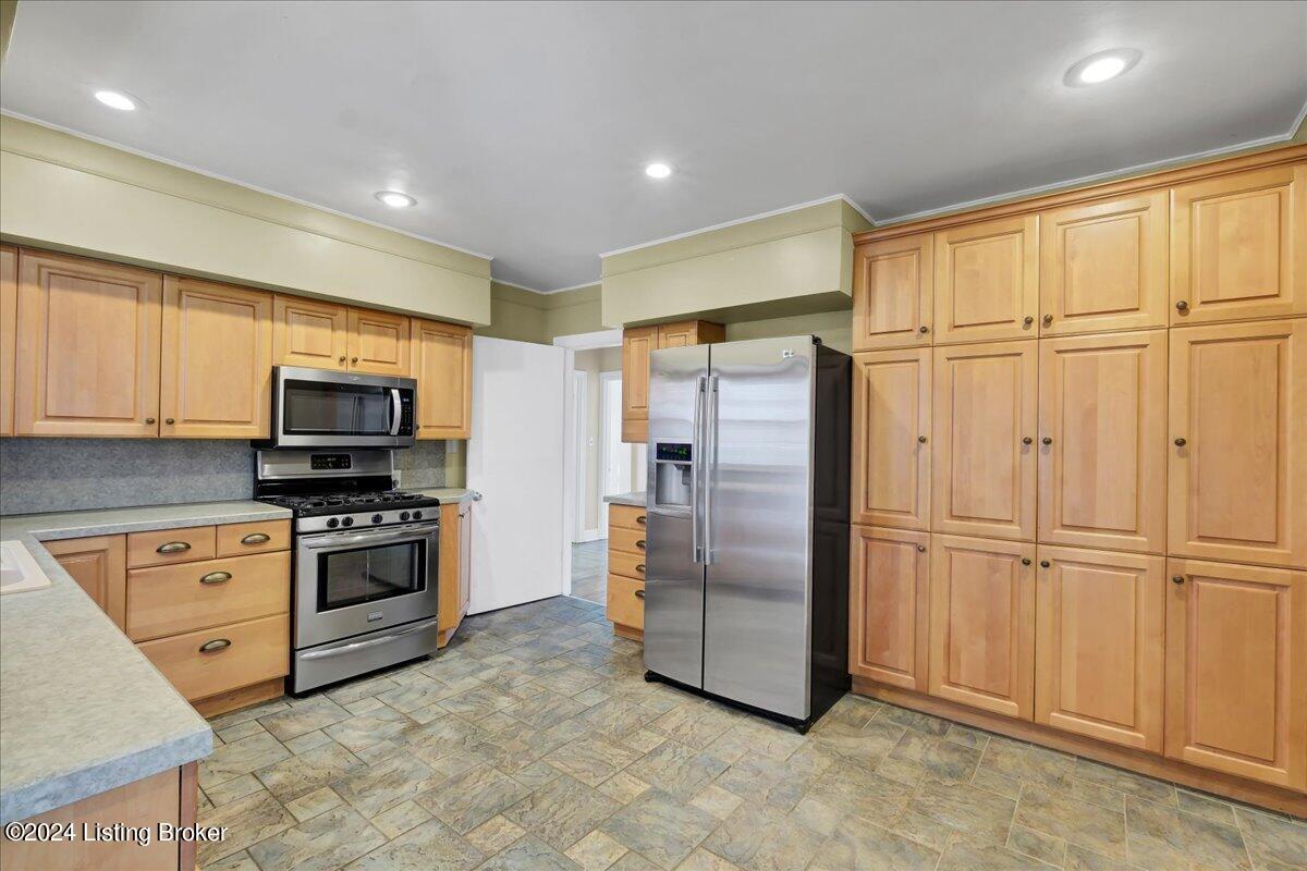 3028 Wellbrooke Road Louisville, KY 40205 - Photo 7 of 42 09-3028 Wellbrooke Rd-109