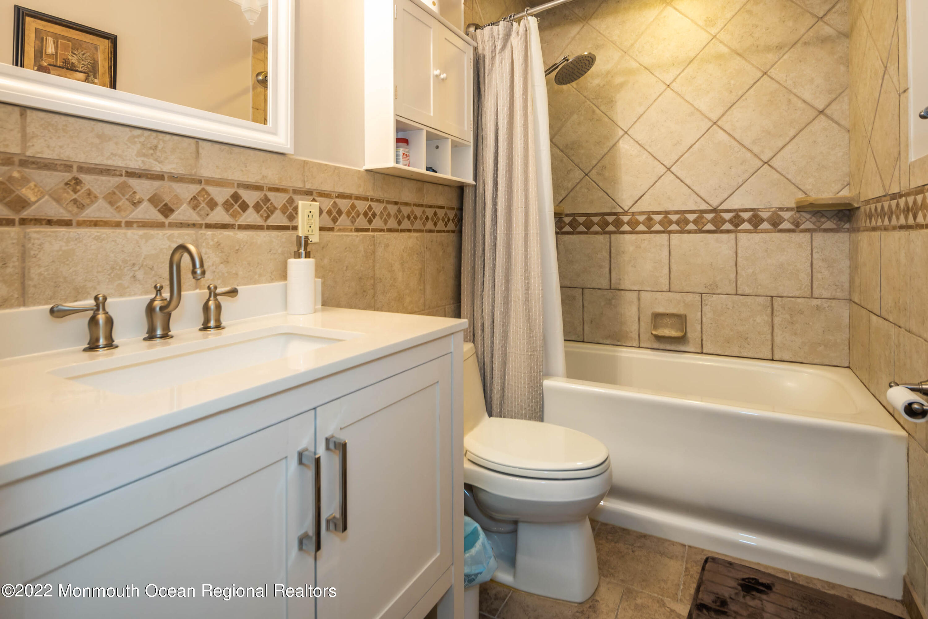 323 Aldrich Road Howell, NJ 07731 - Photo 12 of 23 20_Bathroom