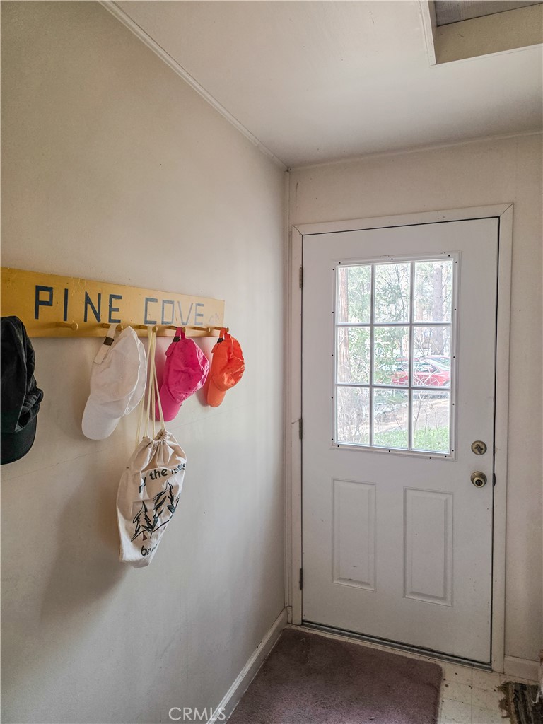 52745 Sylvan Way Idyllwild, CA 92549 - Photo 29 of 31 an empty room with bags