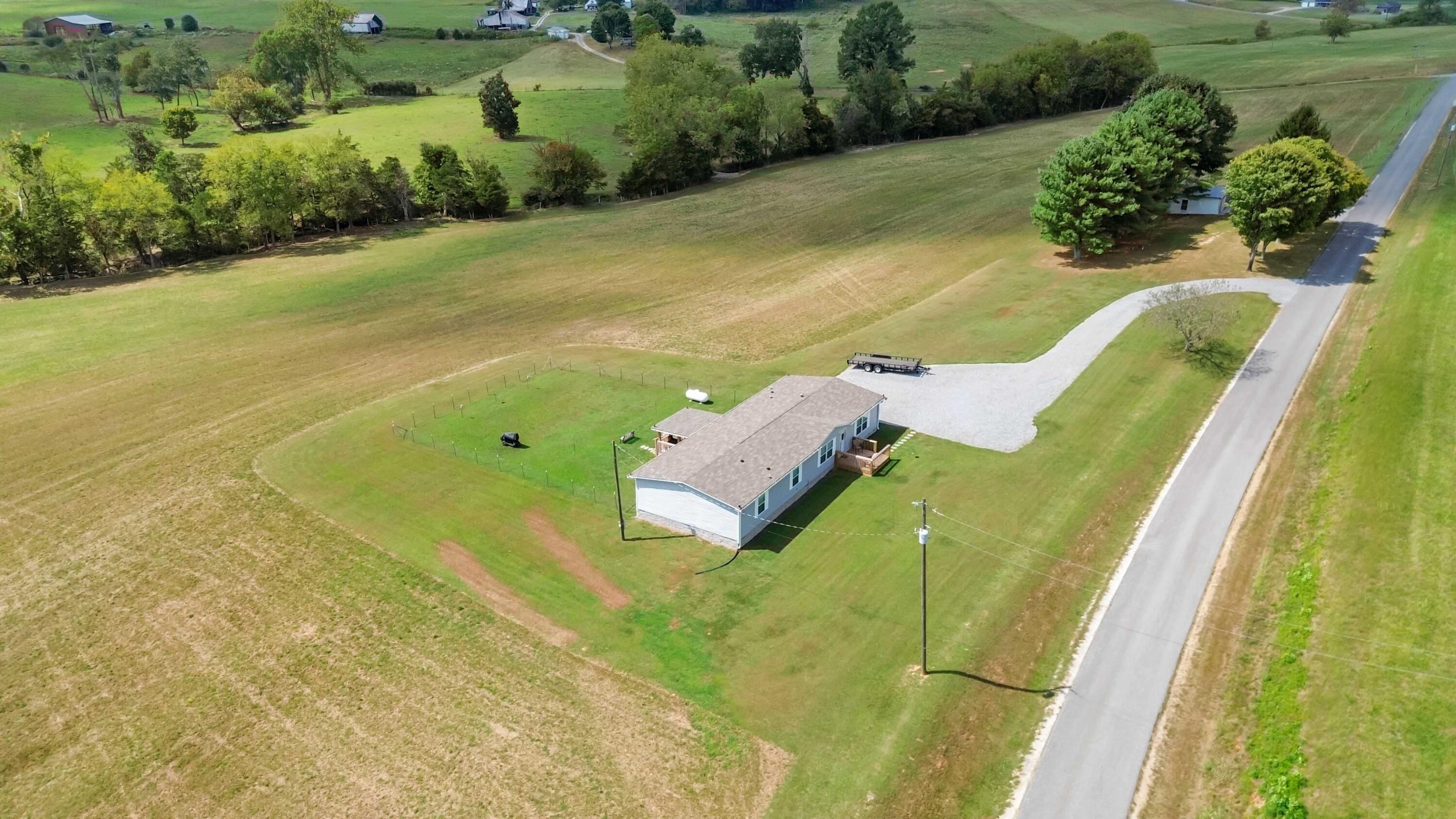 1649 James Road Somerset, KY 42501 - Photo 47 of 49 045