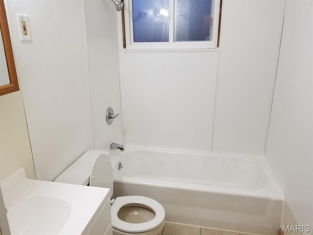 624 Royal Heights Road Belleville, IL 62226 - Photo 17 of 25