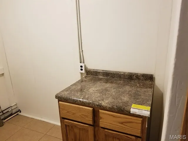 $30,000 | 624 Royal Heights Road, Belleville, IL 62226