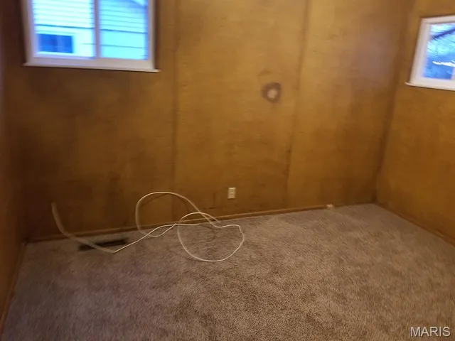 $30,000 | 624 Royal Heights Road, Belleville, IL 62226