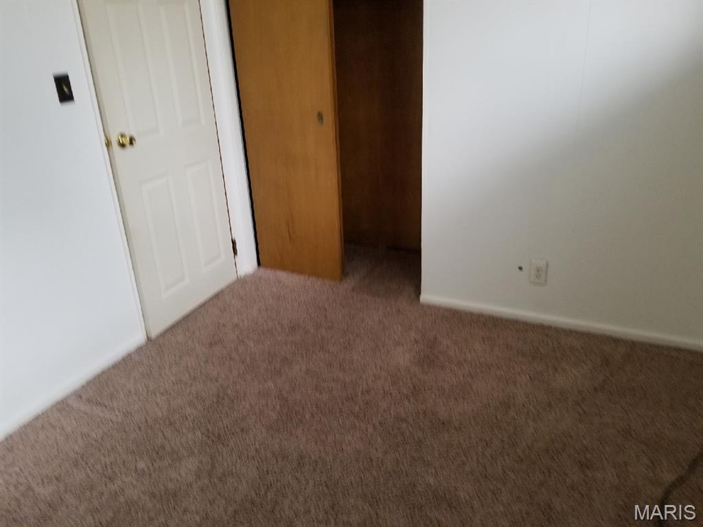 624 Royal Heights Road Belleville, IL 62226 - Photo 7 of 25