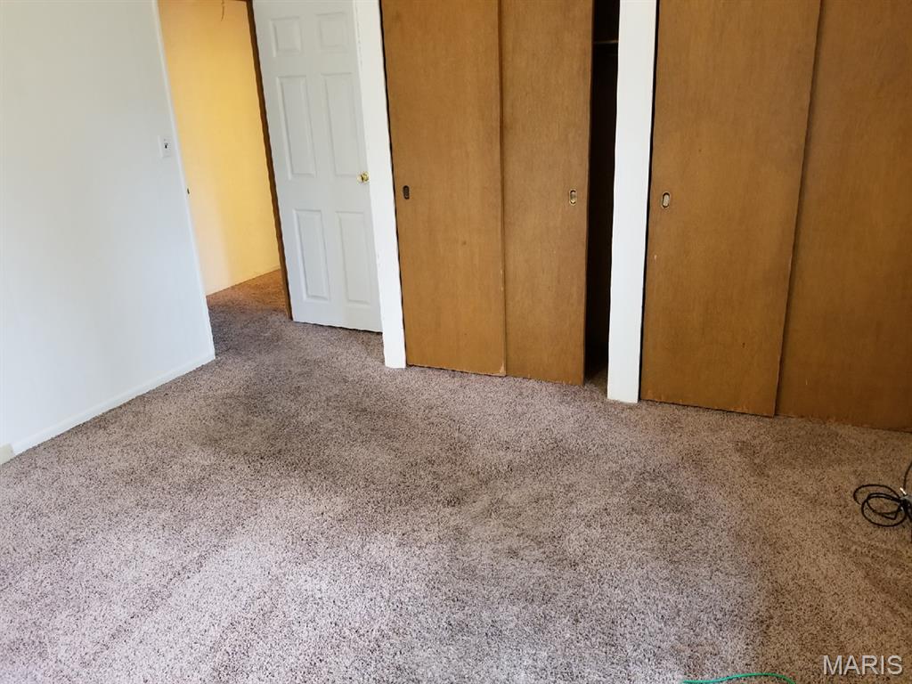 624 Royal Heights Road Belleville, IL 62226 - Photo 8 of 25