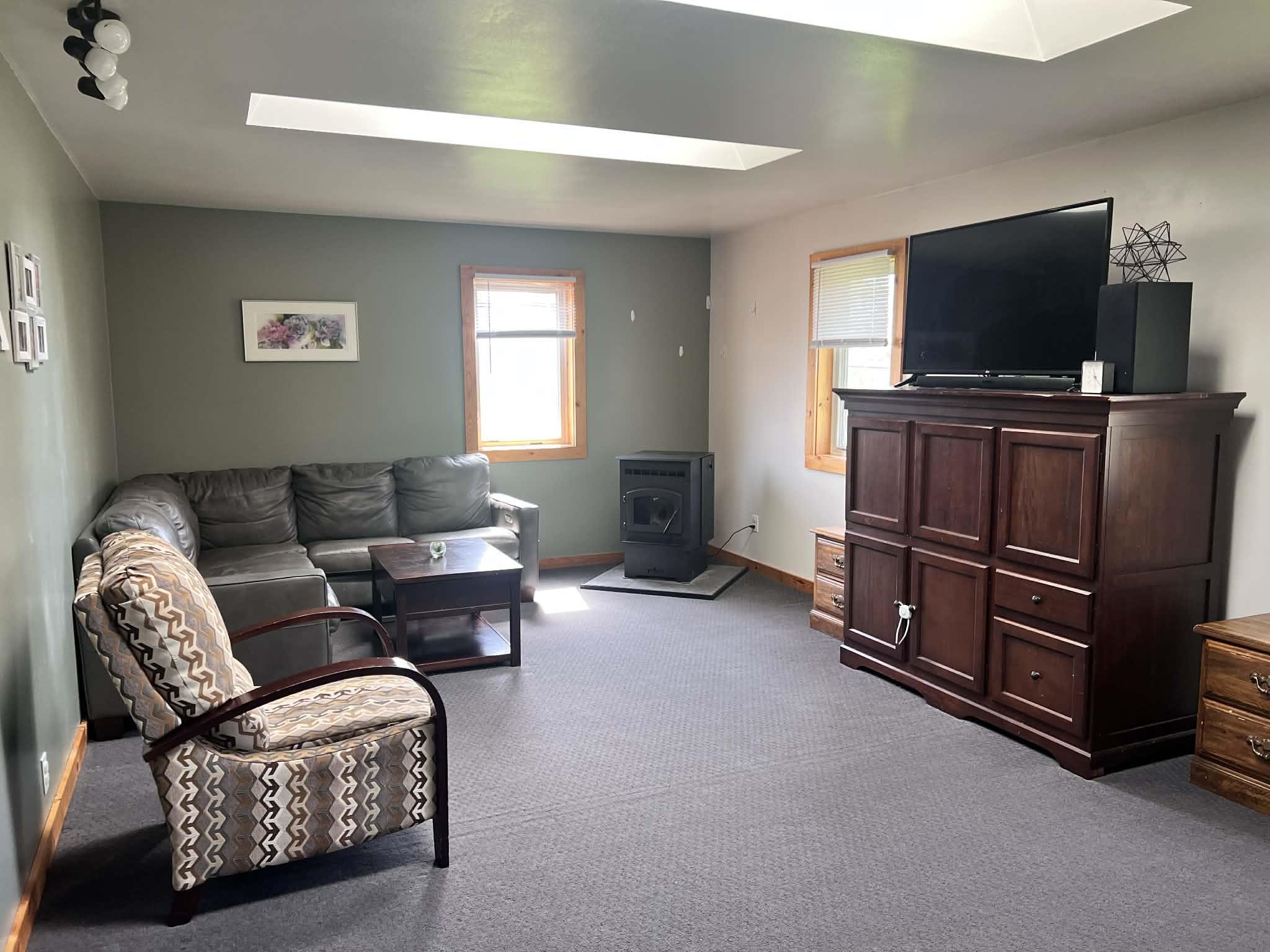 203 Main Street Ridgeway, WI 53582 - Photo 5 of 46