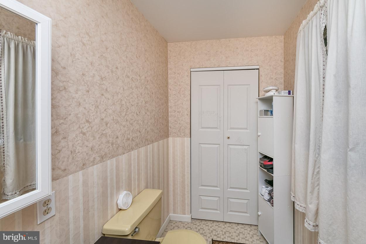 7915 Shore Road Baltimore, MD 21219 - Photo 18 of 30 Bath