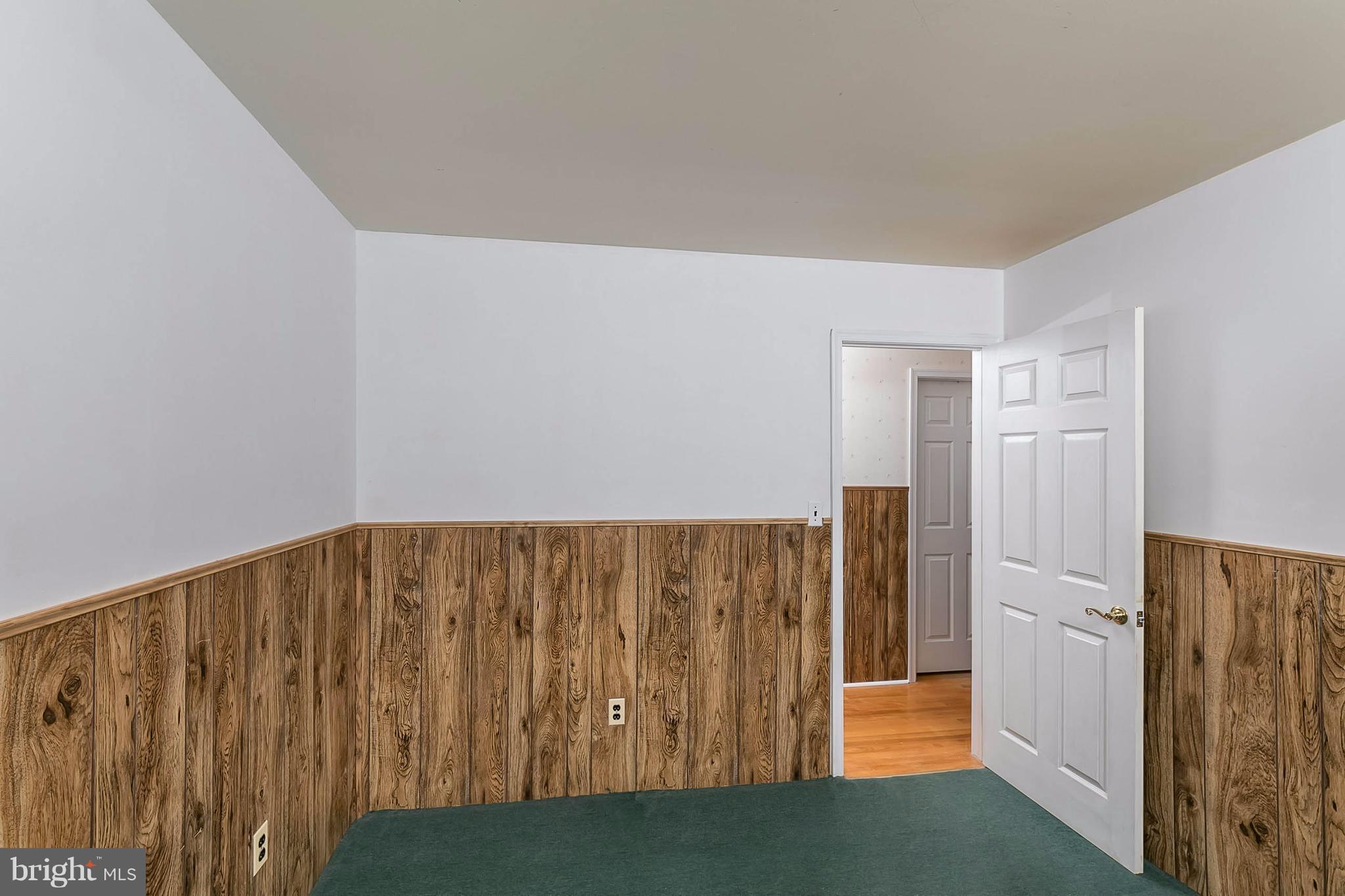 7915 Shore Road Baltimore, MD 21219 - Photo 19 of 30 Bedroom