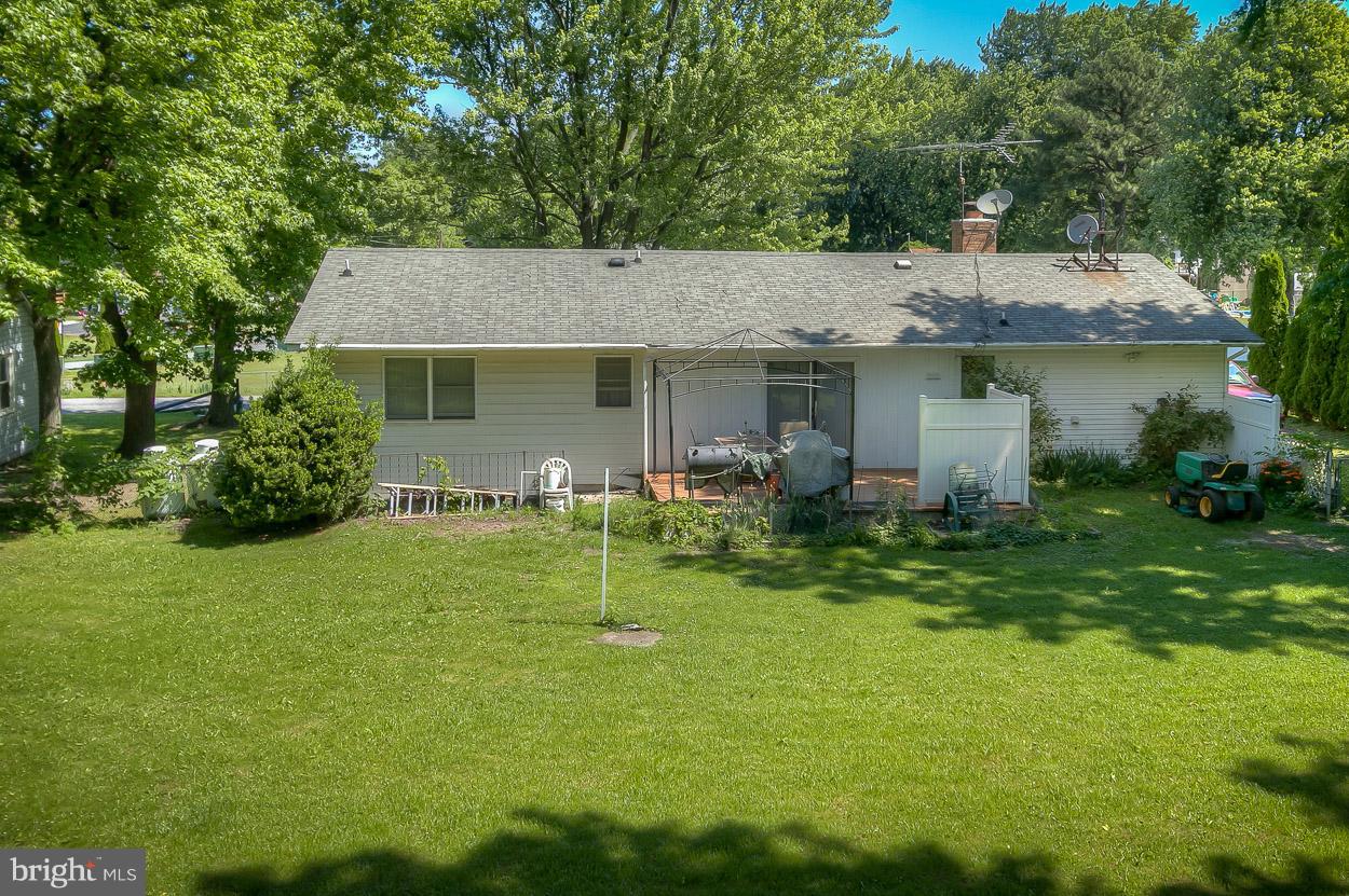 7915 Shore Road Baltimore, MD 21219 - Photo 25 of 30 Exterior (Rear)