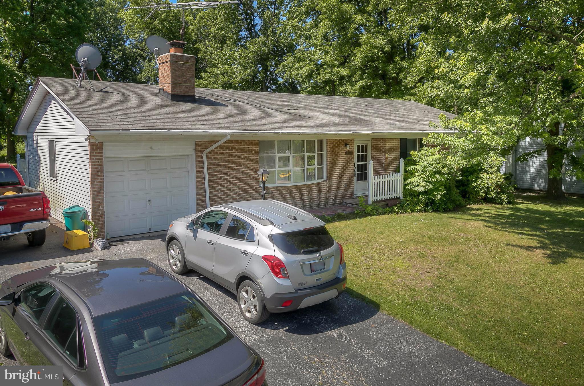 7915 Shore Road Baltimore, MD 21219 - Photo 4 of 30 Exterior (Front)