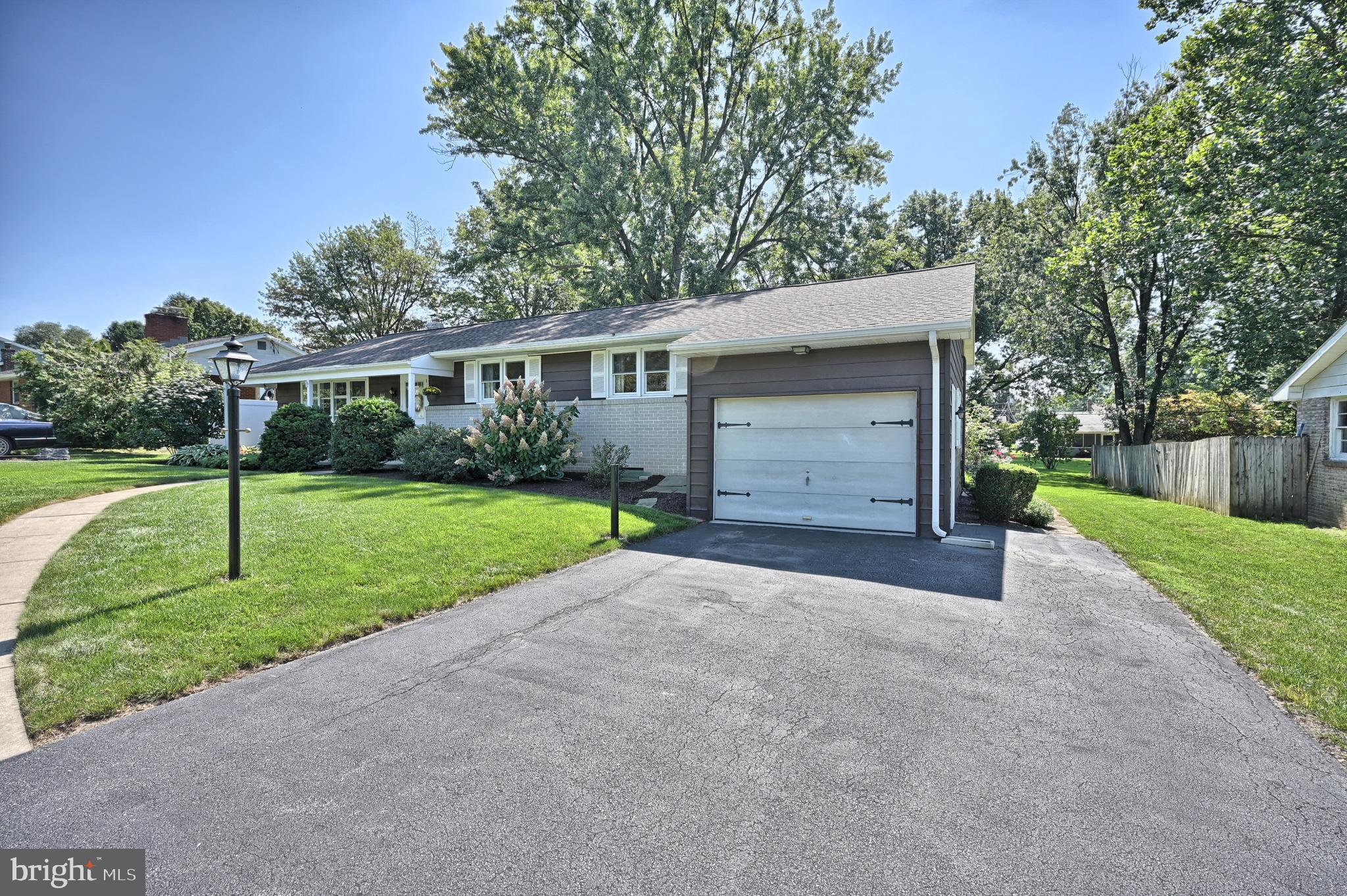 466 Revere Road Lancaster, PA 17601 - Photo 2 of 31 Gallery Image 2