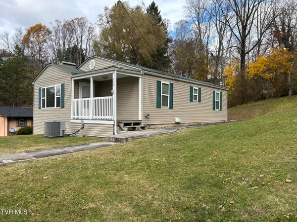 $145,000 | 202 Railroad Avenue Northeast, Wise, VA 24293