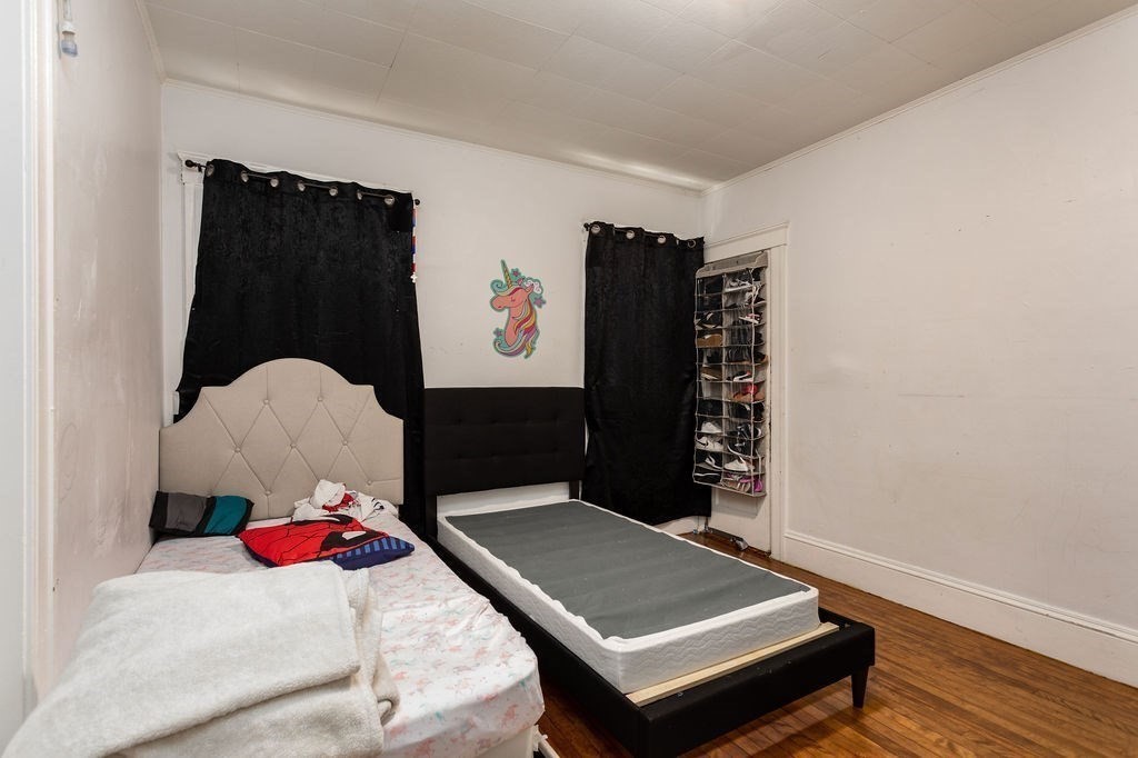 7 Mott Street Worcester, MA 01604 - Photo 15 of 20 a living room with furniture