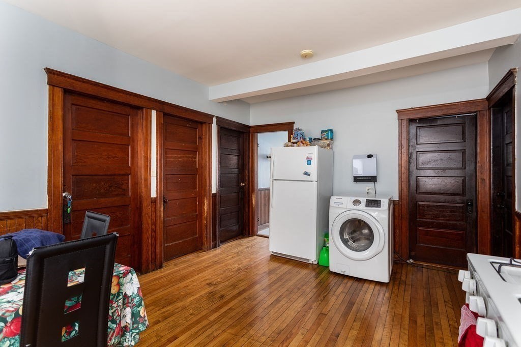 7 Mott Street Worcester, MA 01604 - Photo 7 of 20