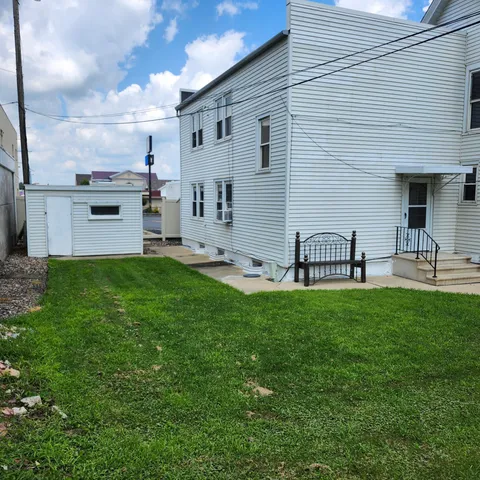 $498,000 | 104 1st Street Southwest, Austin, MN 55912