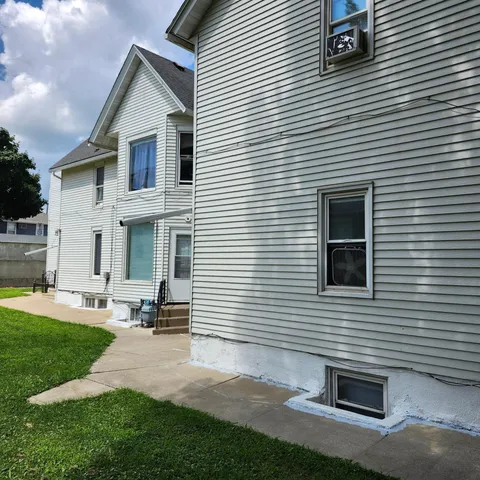 $498,000 | 104 1st Street Southwest, Austin, MN 55912