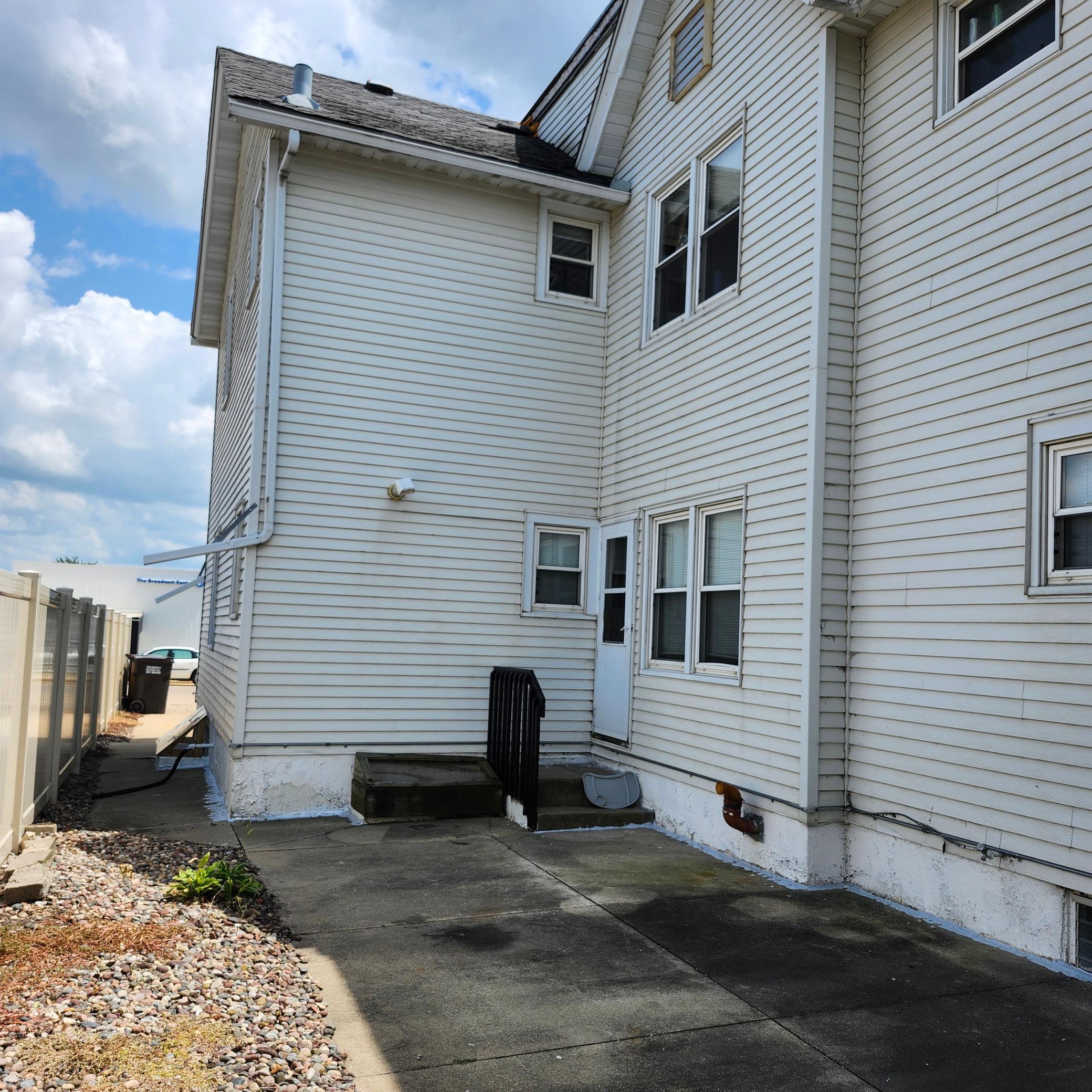 104 1st Street Southwest Austin, MN 55912 - Photo 7 of 57