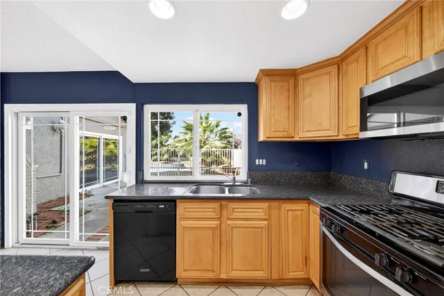 $1,250,000 | 7685 East Calle Durango, Anaheim, CA 92808