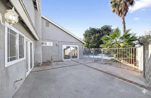 $1,250,000 | 7685 East Calle Durango, Anaheim, CA 92808