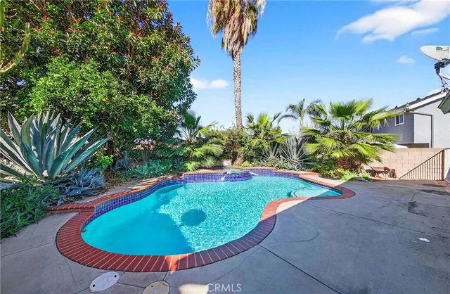 $1,250,000 | 7685 East Calle Durango, Anaheim, CA 92808