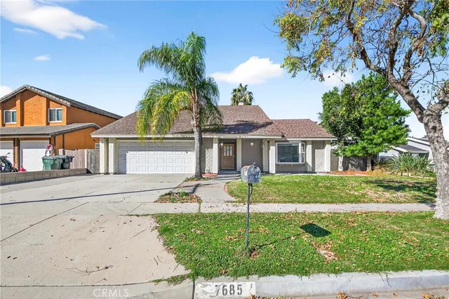 $1,250,000 | 7685 East Calle Durango, Anaheim, CA 92808