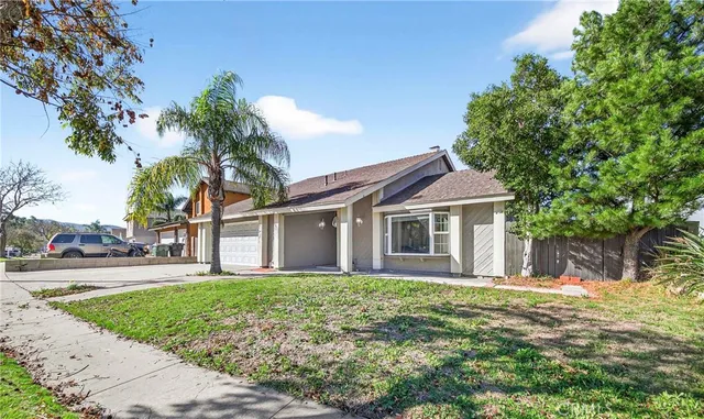 $1,250,000 | 7685 East Calle Durango, Anaheim, CA 92808