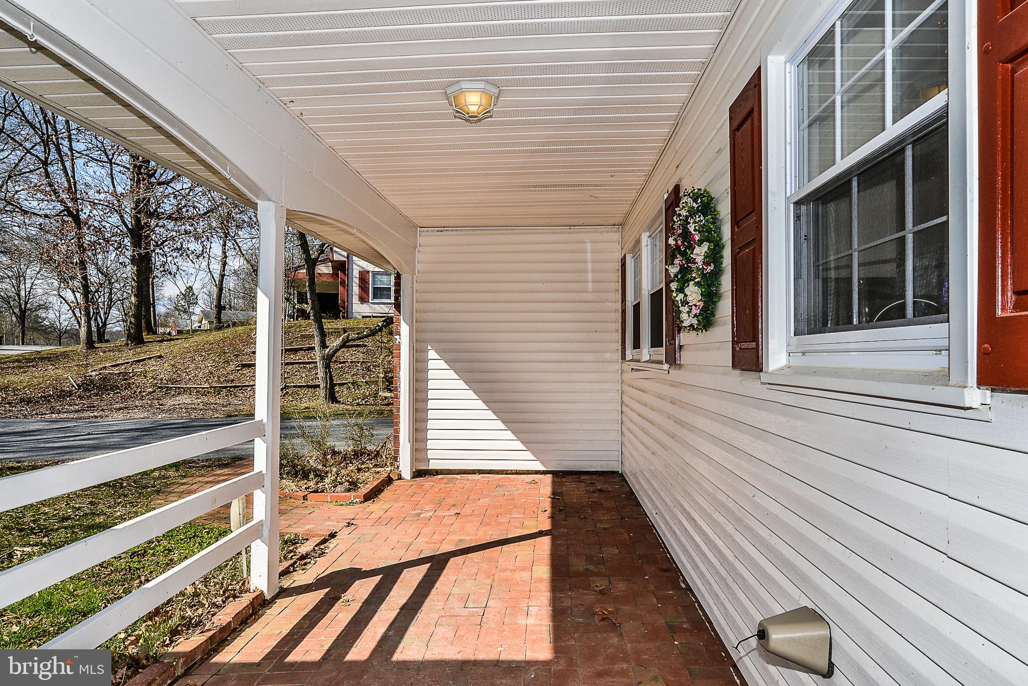 8906 Churchfield Lane Laurel, MD 20708 - Photo 3 of 32 Gallery Image 3