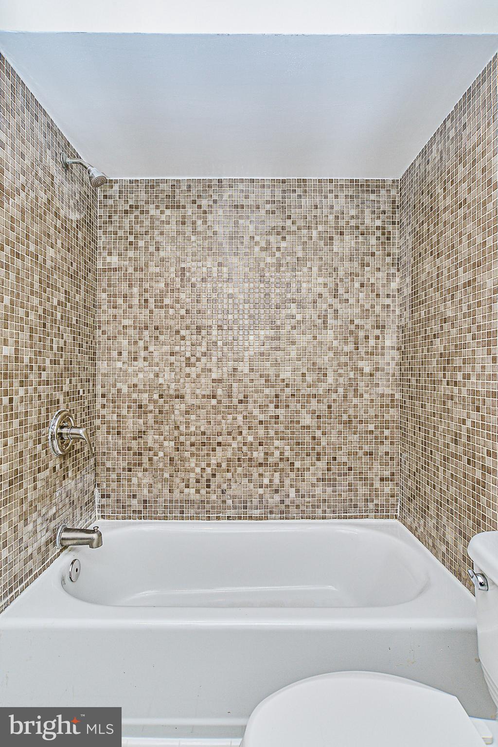 8906 Churchfield Lane Laurel, MD 20708 - Photo 22 of 32 Gallery Image 22
