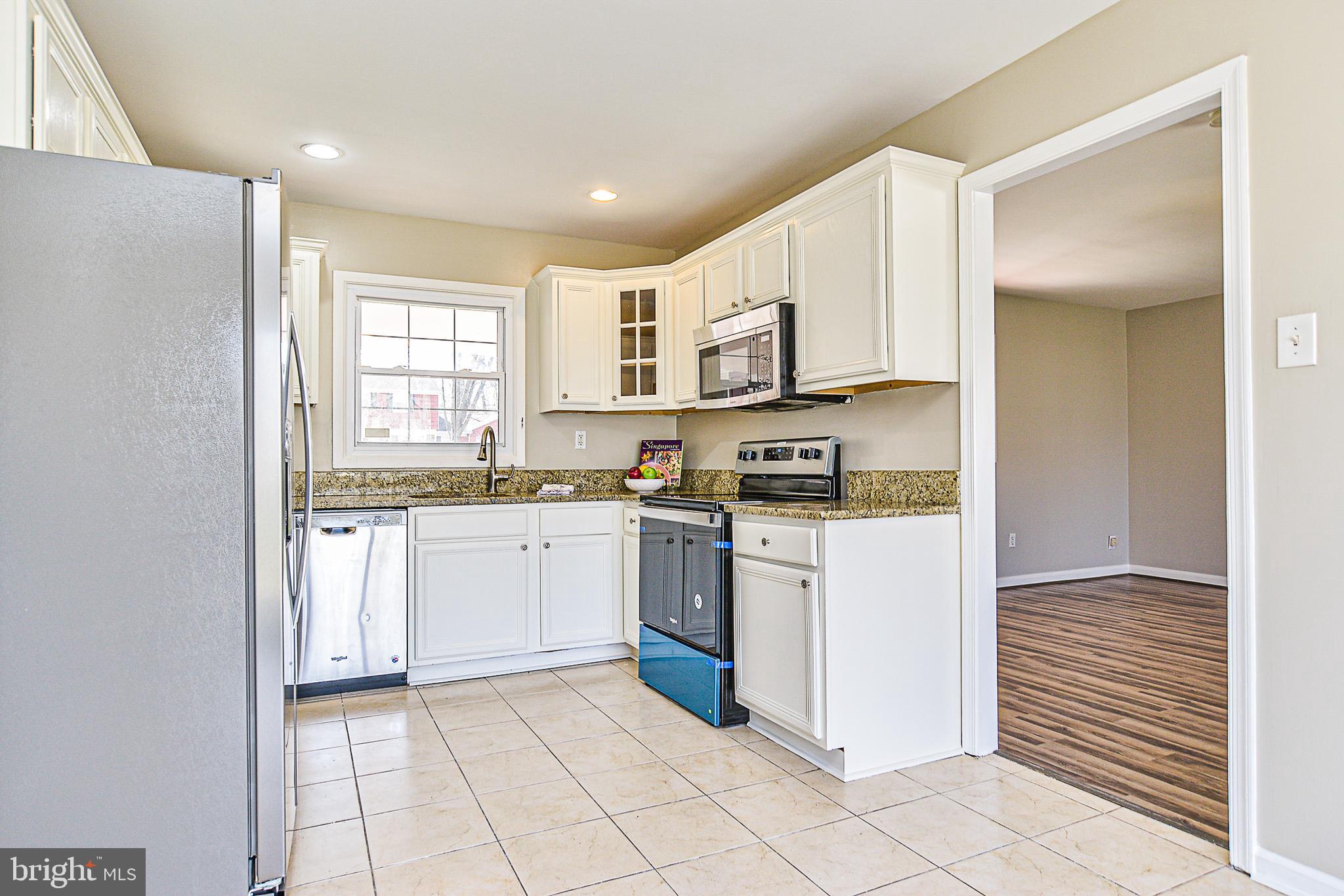 8906 Churchfield Lane Laurel, MD 20708 - Photo 6 of 32 Gallery Image 6