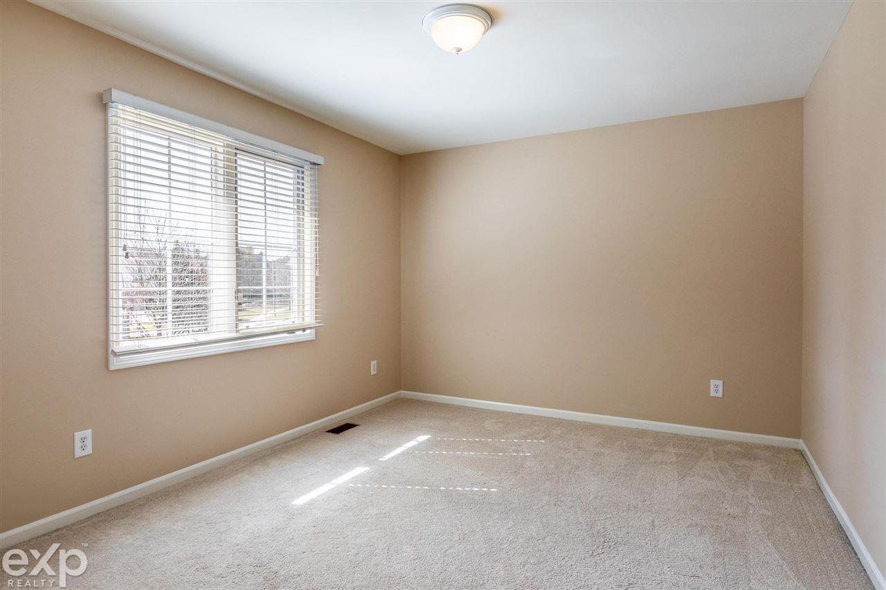 1140 Terra Lane Rochester, MI 48306 - Photo 26 of 39 50069274-25.JPG