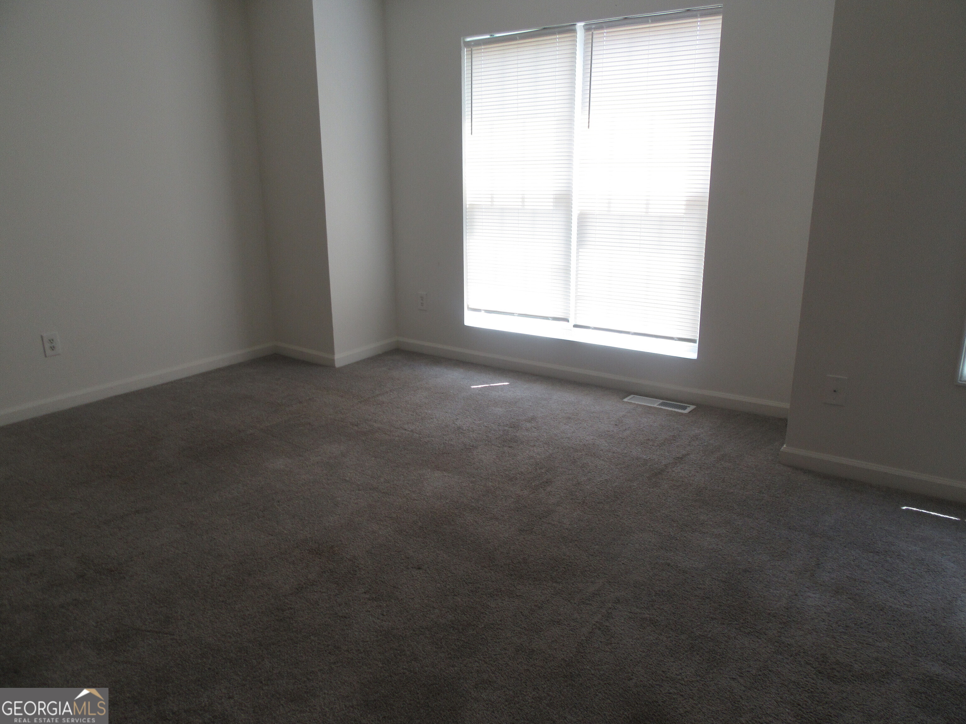 3548 Waldrop Trail Decatur, GA 30034 - Photo 25 of 38 an empty room with a window