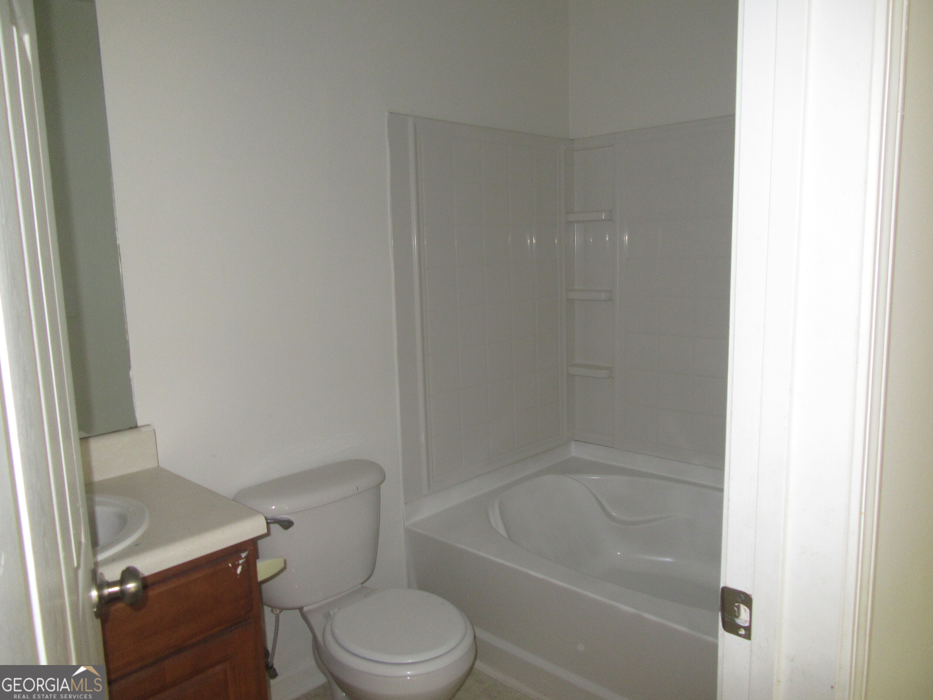 3548 Waldrop Trail Decatur, GA 30034 - Photo 27 of 38 a bathroom with a toilet and a bathtub