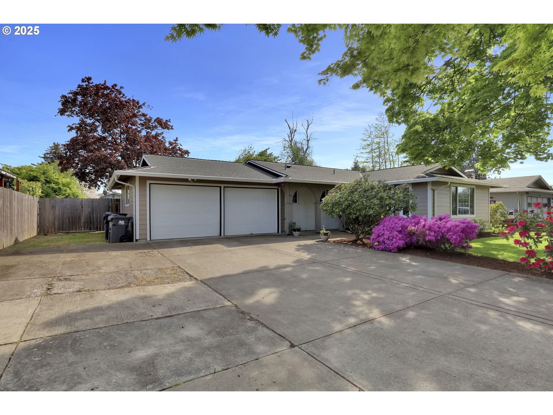 541 Pinedale Avenue Springfield, OR 97477 - Photo 4 of 42 Gallery Image 4