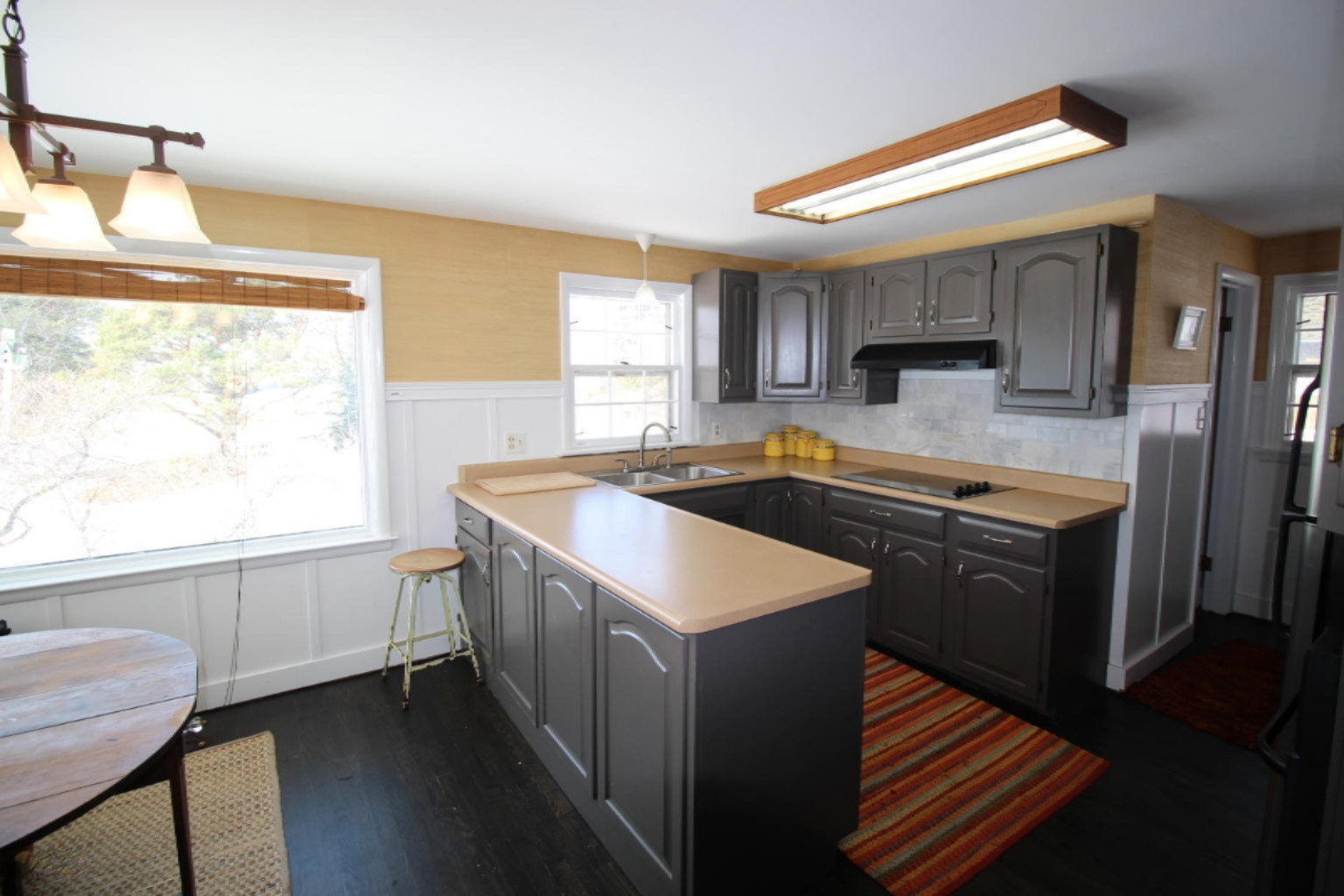 1940 Lakeview Manistee, MI 49660 - Photo 5 of 16 1940 3