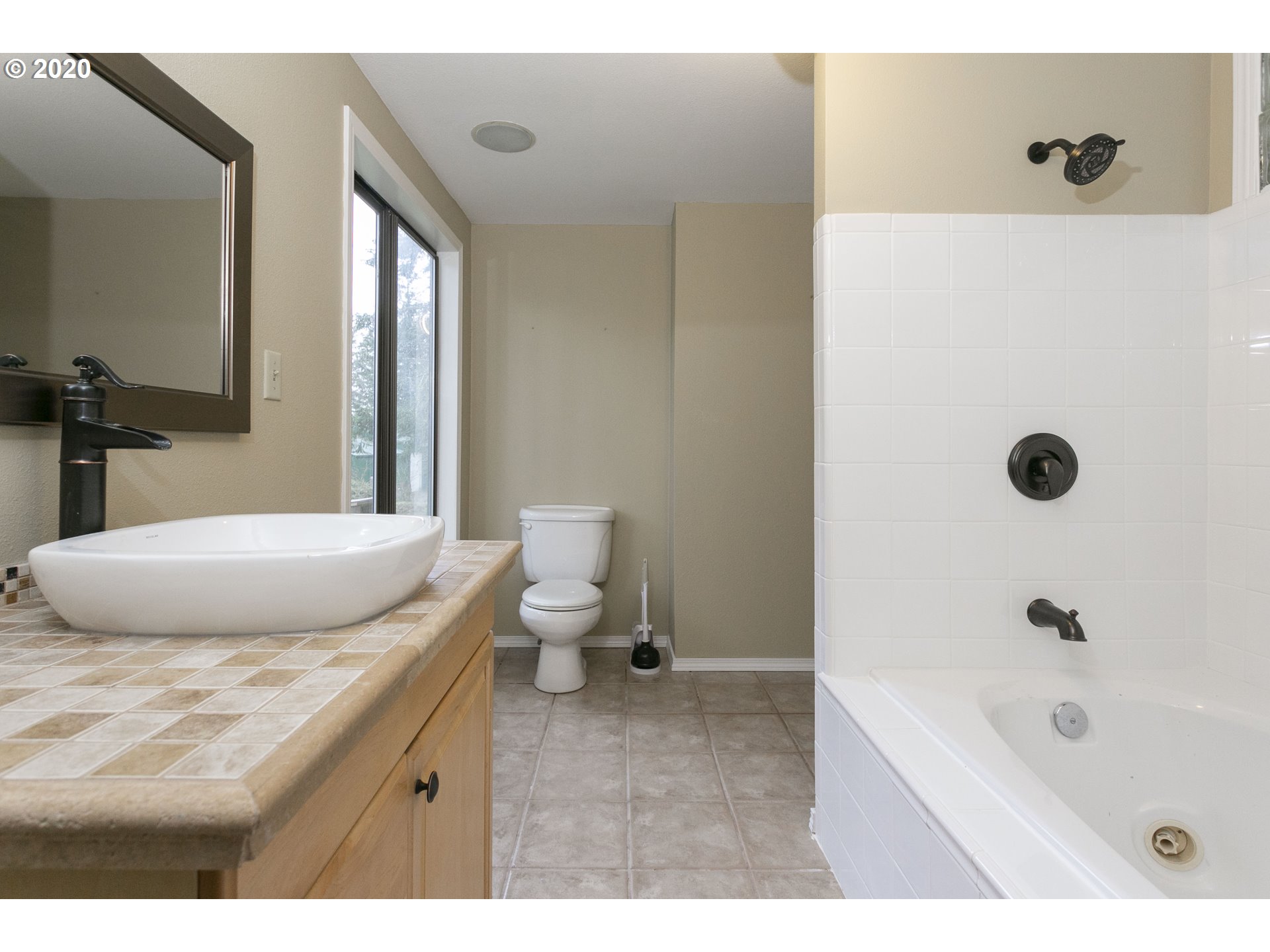 11060 Southwest Tonquin Road Sherwood, OR 97140 - Photo 22 of 32 Gallery Image 22